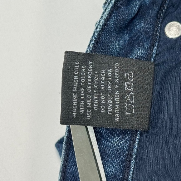 NWT Poetic Justice Verla Boyfriend Jeans Dark Wash Distressed Bleached Size 28 R - Picture 6 of 13